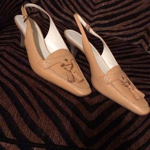 Cole Haan nude pump